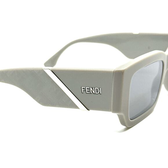 New, FENDI Sunglasses FE40131I 20C Authentic - Picture 6 of 12